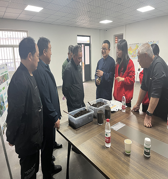 湖北蚯蚓專家團隊到訪